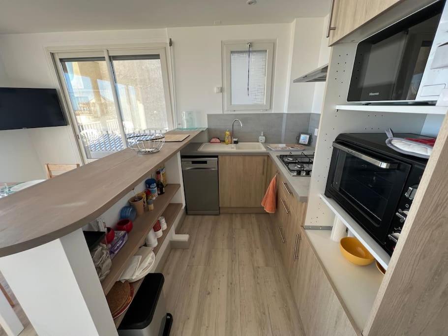 Le Carrousel - Apt Vue Mer - Plage A 10 M - Clim - Wifi Canet-en-Roussillon Ngoại thất bức ảnh