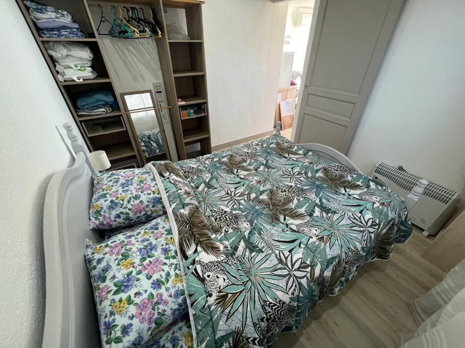 Le Carrousel - Apt Vue Mer - Plage A 10 M - Clim - Wifi Canet-en-Roussillon Ngoại thất bức ảnh